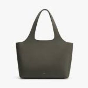 Cuyana System Tote 13-inch olive green Pristine condition smoke free